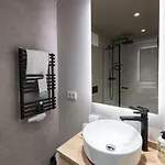 Hafenhotel Zu מלון 4*