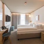 Hafenhotel Zu Hotel