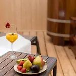 Hafenhotel Zu 4*