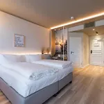 Hafenhotel Zu מלון