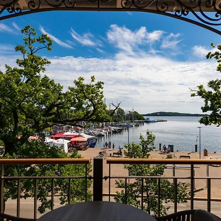 מלון Hafenhotel Zu