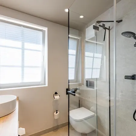 Hotel Hafenhotel Zu 4*