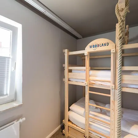 Hafenhotel Zu 4*