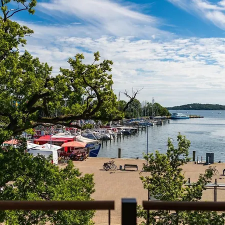 Hafenhotel Zu מלון פוטבוס