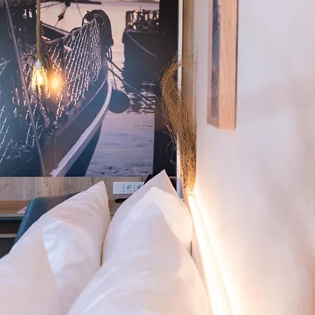 מלון Hafenhotel Zu