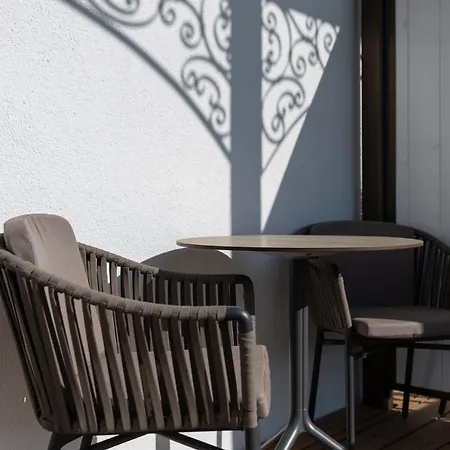 Hafenhotel Zu 호텔 4*