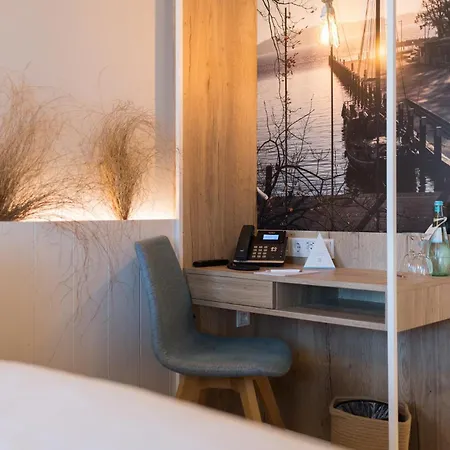 Hafenhotel Zu 4* Putbus