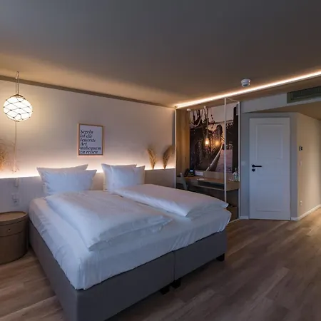 Hafenhotel Zu 호텔 푸트버스
