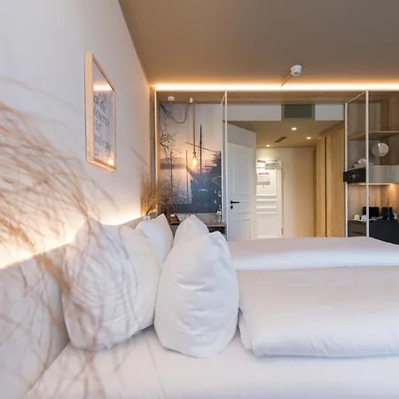 호텔 Hafenhotel Zu 4*
