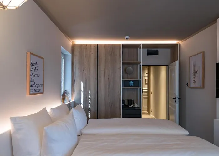 Hafenhotel Zu Szálloda Putbus