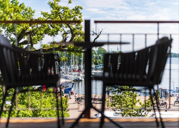 Hafenhotel Zu