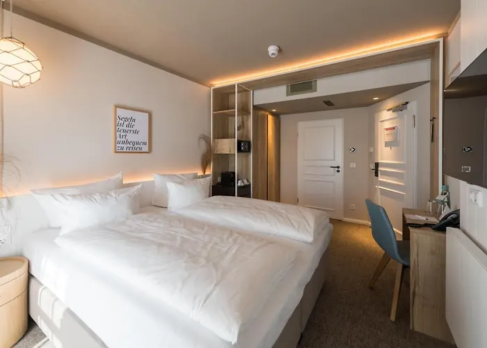 Hafenhotel Zu 4* Putbus